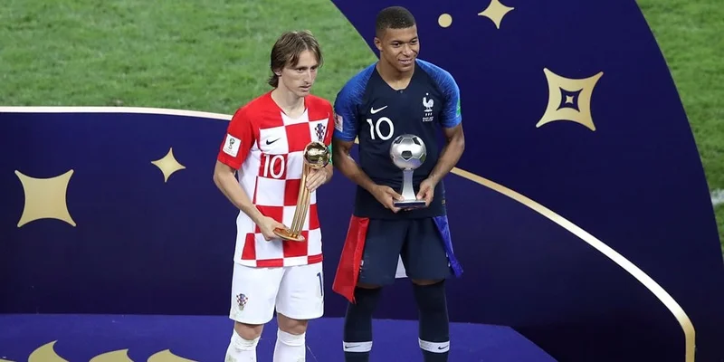Nhạc trưởng sân cỏ ở đội hình World Cup 2018